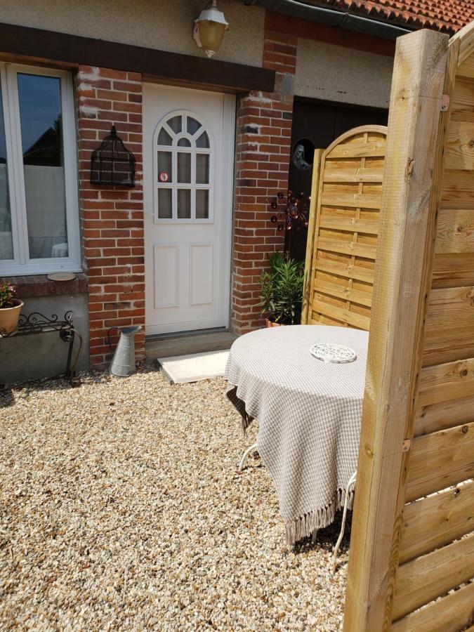 Chez Didier Et Vero Houville-la-Branche Exterior foto